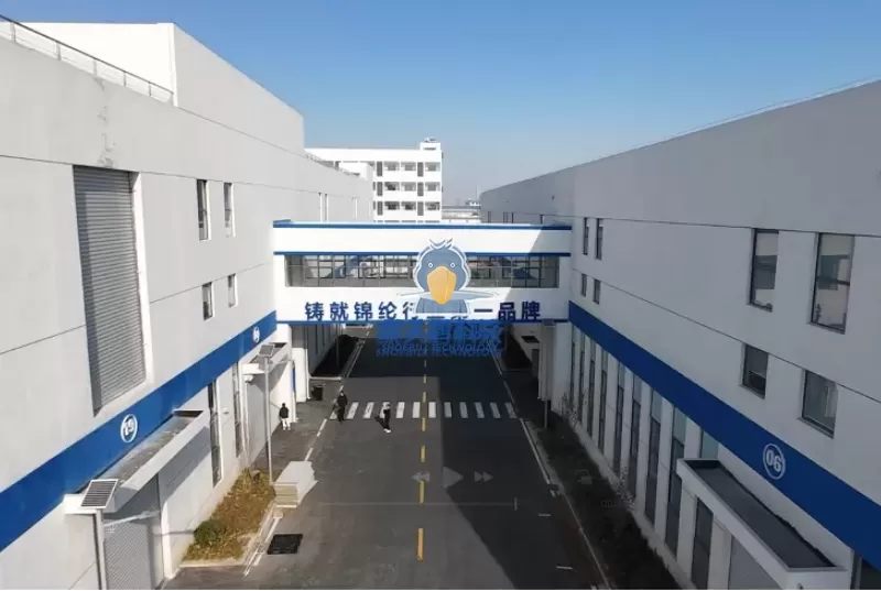 Продуманная планировка производственного цеха и эффективное использование вертикального пространства.